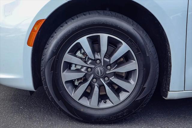 2023 Chrysler Pacifica Hybrid Touring L