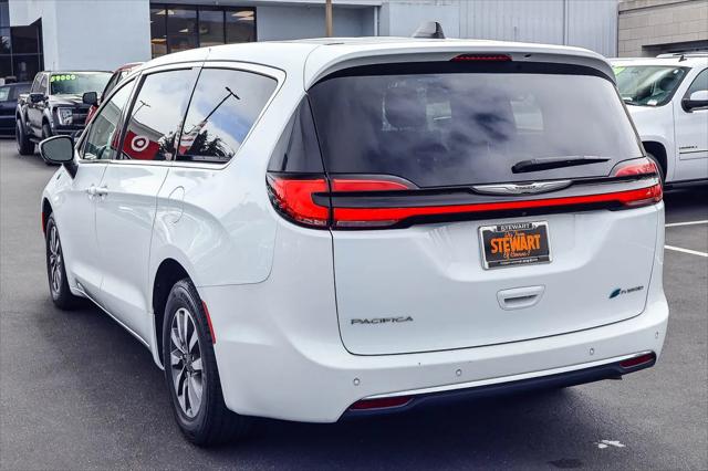 2023 Chrysler Pacifica Hybrid Touring L