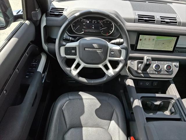 2023 Land Rover Defender 110 SE