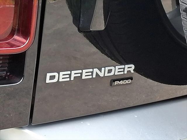 2023 Land Rover Defender 110 SE
