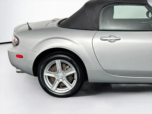 2006 Mazda MX-5 Base
