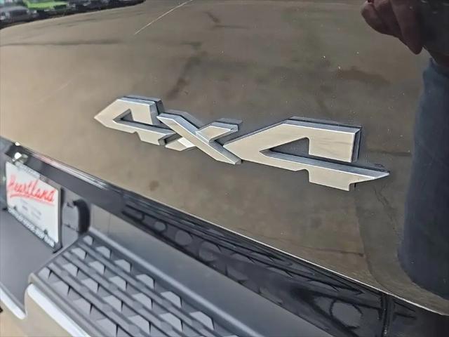 2023 Ram 1500 Laramie Crew Cab 4x4 5'7" Box