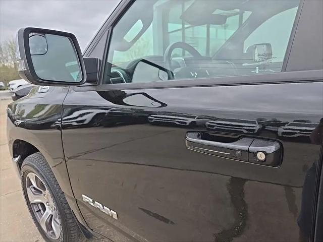 2023 Ram 1500 Laramie Crew Cab 4x4 5'7" Box