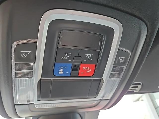 2023 Ram 1500 Laramie Crew Cab 4x4 5'7" Box