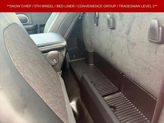 2024 Ram 3500 Tradesman Regular Cab 4x4 8' Box