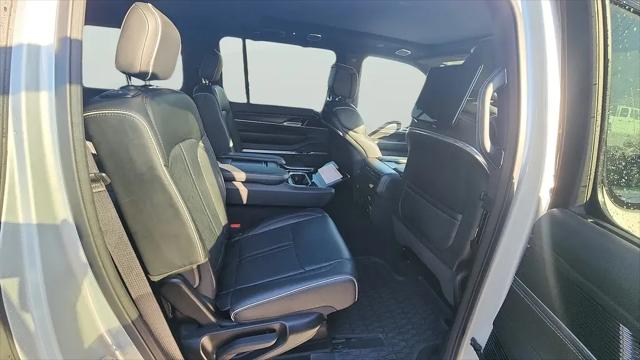 2025 Jeep Grand Wagoneer L Obsidian 4x4