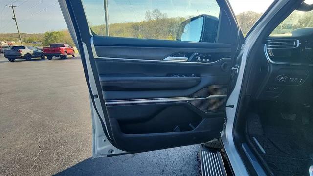 2025 Jeep Grand Wagoneer L Obsidian 4x4