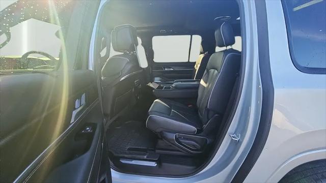 2025 Jeep Grand Wagoneer L Obsidian 4x4