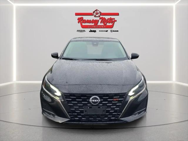 2023 Nissan Altima SR FWD