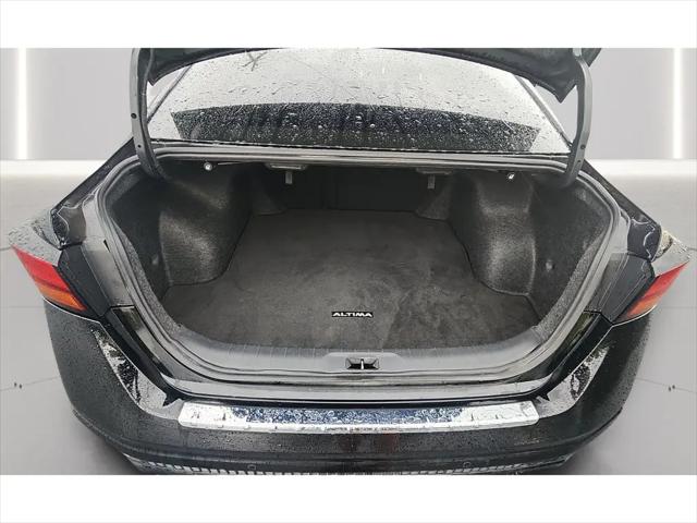 2023 Nissan Altima SR FWD