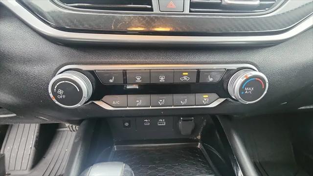 2023 Nissan Altima SR FWD