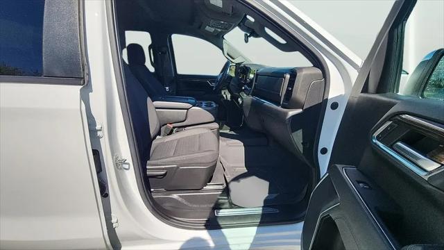 2023 Chevrolet Silverado 1500 4WD Crew Cab Standard Bed LT