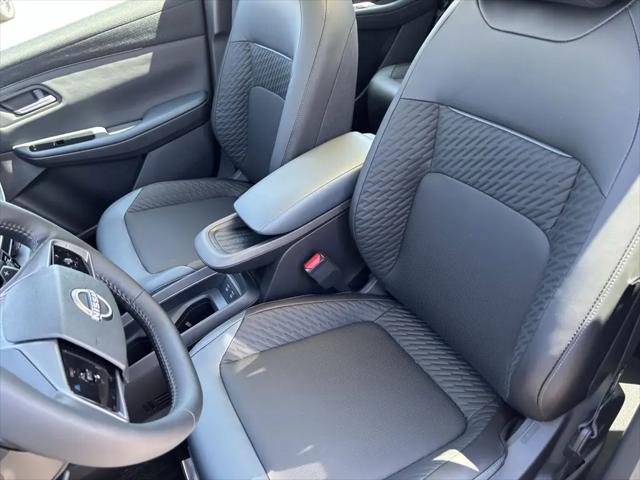 2026 Nissan LEAF PLATINUM+