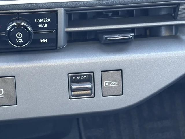 2026 Nissan LEAF PLATINUM+