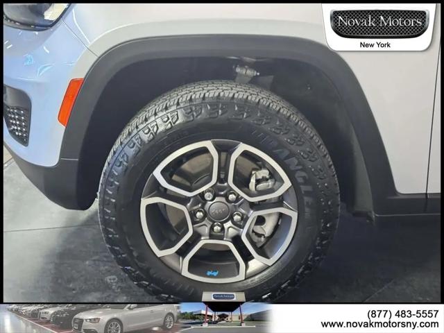 2023 Jeep Grand Cherokee Trailhawk