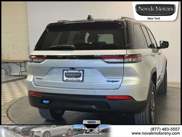 2023 Jeep Grand Cherokee Trailhawk
