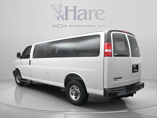 2025 Chevrolet Express Passenger RWD 3500 Extended Wheelbase LT