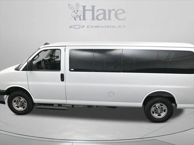 2025 Chevrolet Express Passenger RWD 3500 Extended Wheelbase LT