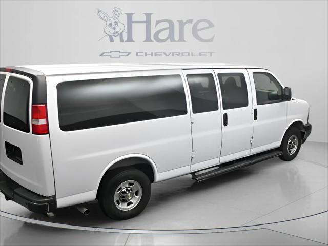 2025 Chevrolet Express Passenger RWD 3500 Extended Wheelbase LT