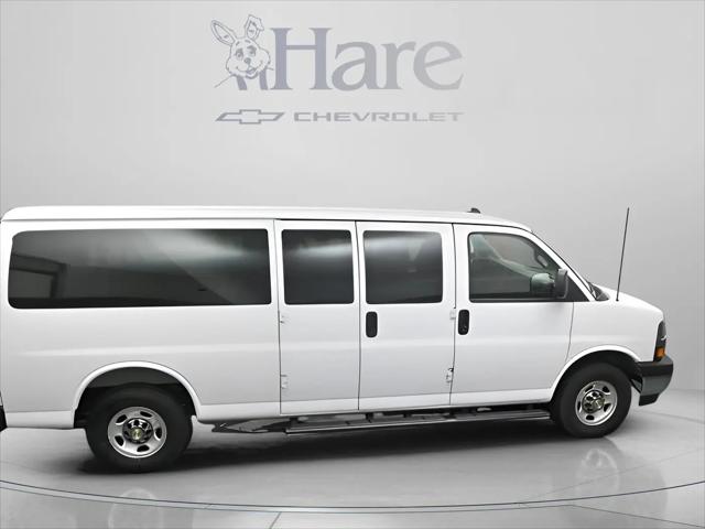 2025 Chevrolet Express Passenger RWD 3500 Extended Wheelbase LT