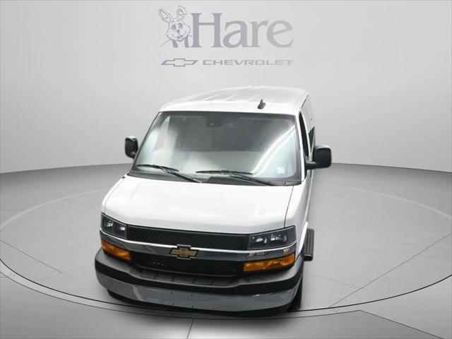 2025 Chevrolet Express Passenger RWD 3500 Extended Wheelbase LT