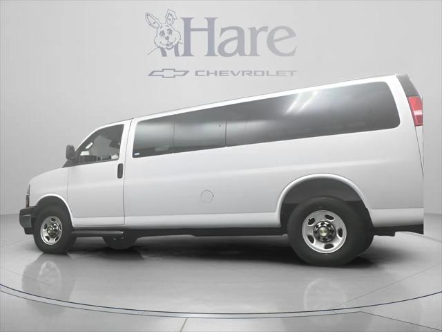 2025 Chevrolet Express Passenger RWD 3500 Extended Wheelbase LT