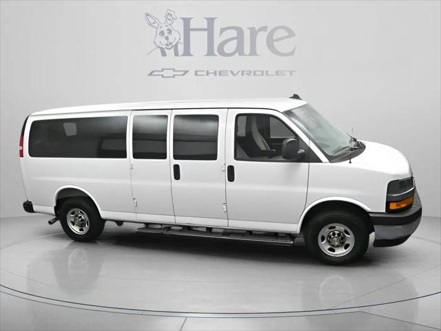 2025 Chevrolet Express Passenger RWD 3500 Extended Wheelbase LT