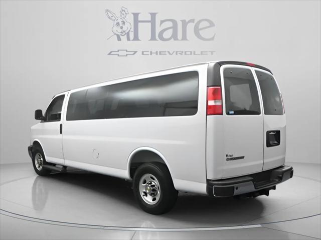 2025 Chevrolet Express Passenger RWD 3500 Extended Wheelbase LT