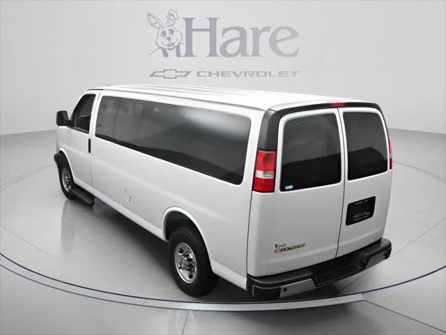 2025 Chevrolet Express Passenger RWD 3500 Extended Wheelbase LT