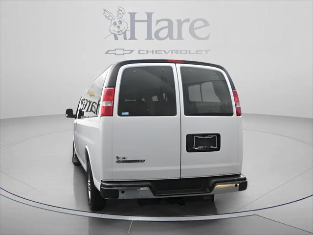 2025 Chevrolet Express Passenger RWD 3500 Extended Wheelbase LT