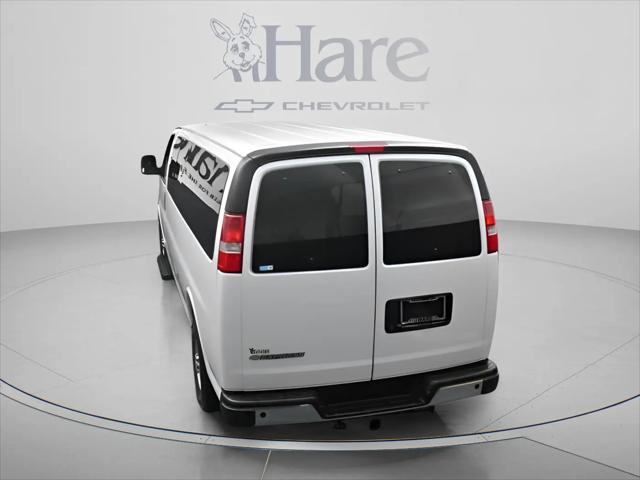 2025 Chevrolet Express Passenger RWD 3500 Extended Wheelbase LT