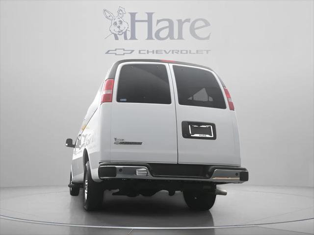 2025 Chevrolet Express Passenger RWD 3500 Extended Wheelbase LT