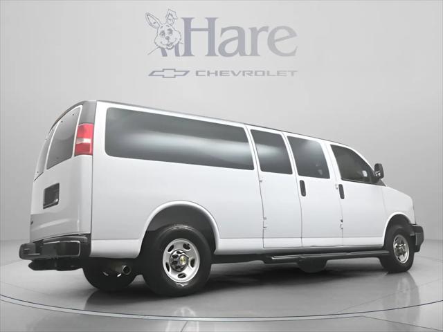 2025 Chevrolet Express Passenger RWD 3500 Extended Wheelbase LT