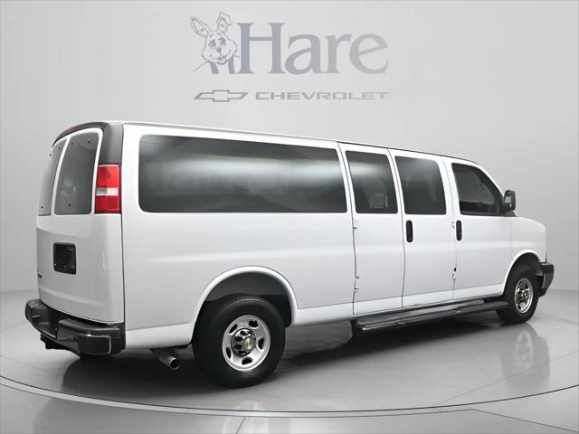 2025 Chevrolet Express Passenger RWD 3500 Extended Wheelbase LT