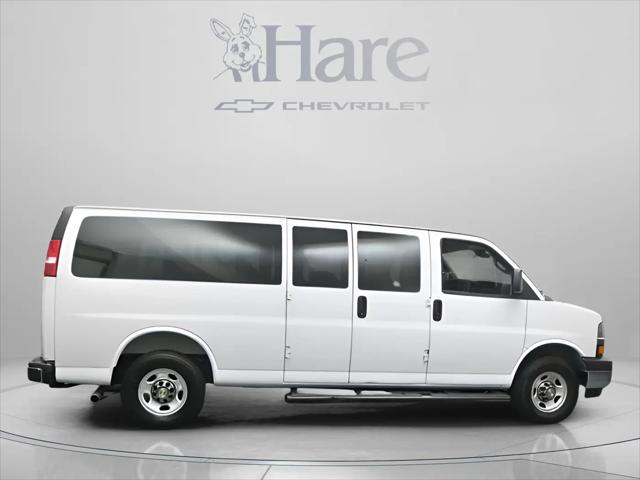 2025 Chevrolet Express Passenger RWD 3500 Extended Wheelbase LT