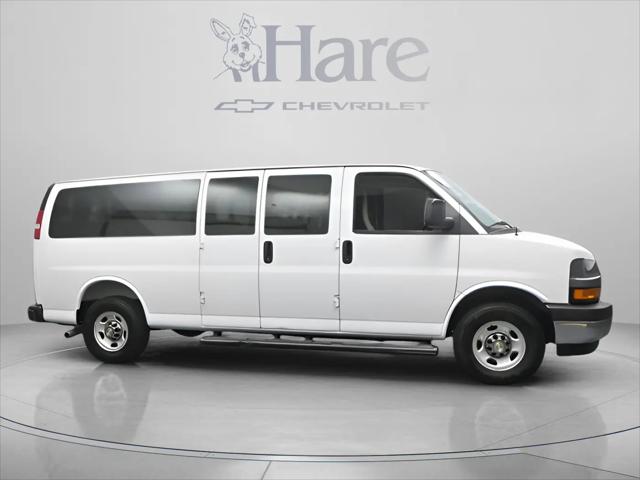 2025 Chevrolet Express Passenger RWD 3500 Extended Wheelbase LT