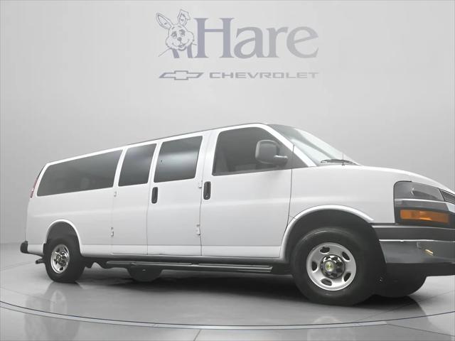 2025 Chevrolet Express Passenger RWD 3500 Extended Wheelbase LT