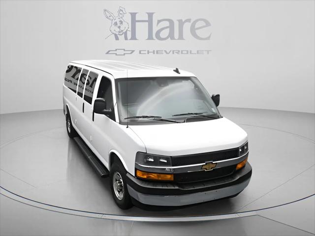 2025 Chevrolet Express Passenger RWD 3500 Extended Wheelbase LT