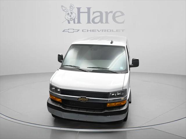 2025 Chevrolet Express Passenger RWD 3500 Extended Wheelbase LT