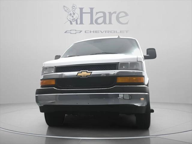 2025 Chevrolet Express Passenger RWD 3500 Extended Wheelbase LT