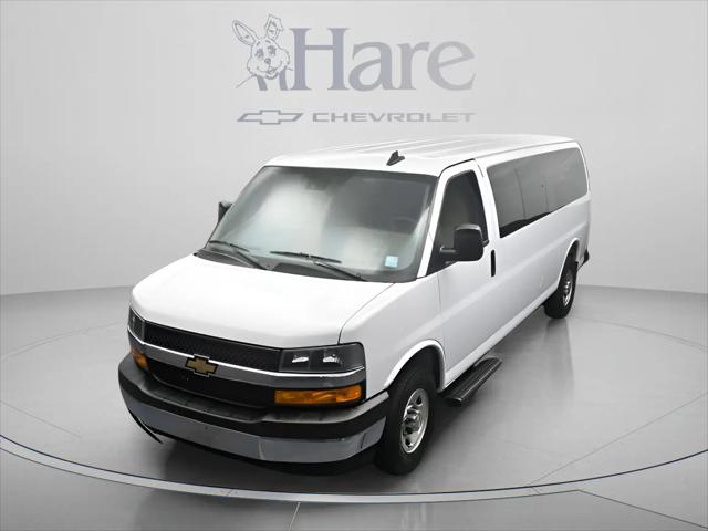 2025 Chevrolet Express Passenger RWD 3500 Extended Wheelbase LT