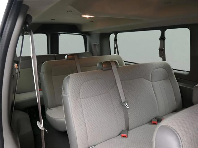 2025 Chevrolet Express Passenger RWD 3500 Extended Wheelbase LT