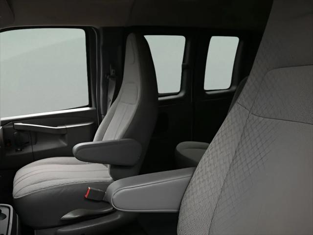 2025 Chevrolet Express Passenger RWD 3500 Extended Wheelbase LT