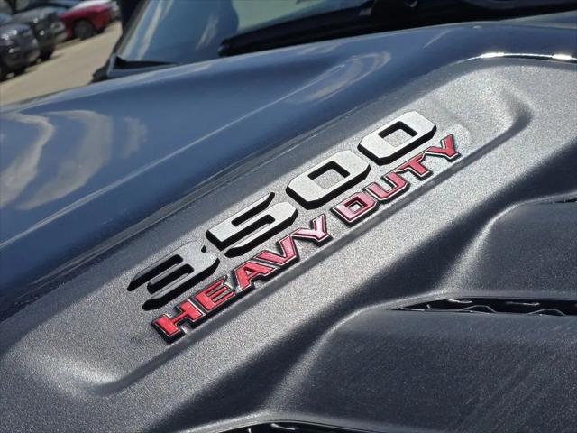 2026 Ram 3500 Limited Crew Cab 4x4 8' Box