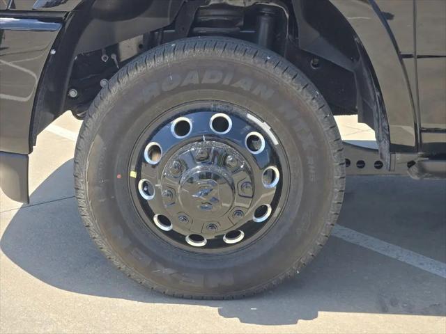 2026 Ram 3500 Limited Crew Cab 4x4 8' Box