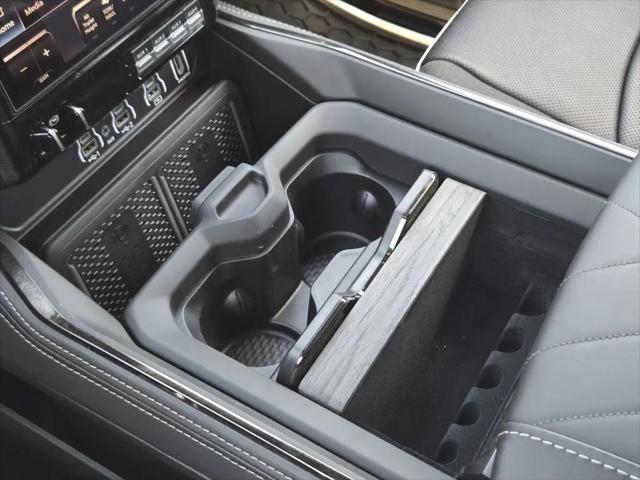 2026 Ram 3500 Limited Crew Cab 4x4 8' Box