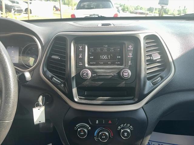 2015 Jeep Cherokee Sport