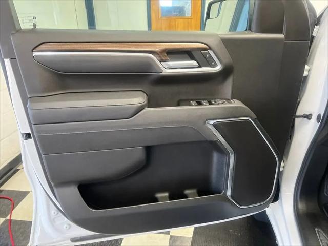 2025 Chevrolet Silverado 1500 4WD Double Cab Standard Bed LT with 2FT