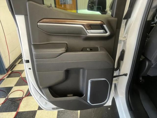 2025 Chevrolet Silverado 1500 4WD Double Cab Standard Bed LT with 2FT
