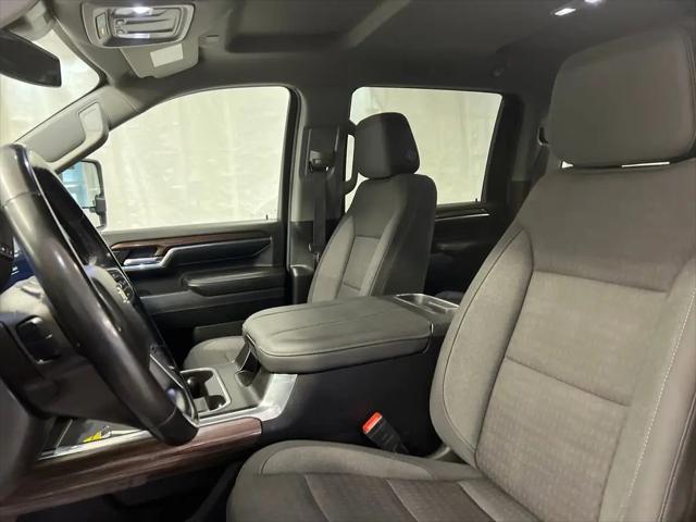 2024 Chevrolet Silverado 2500HD 4WD Crew Cab Standard Bed LT
